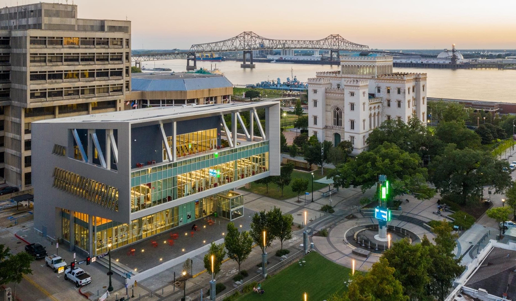 East Baton Rouge Parish Library - Virtual Tour threesixty.tours